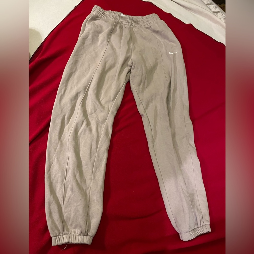 Nike cream sweatpants